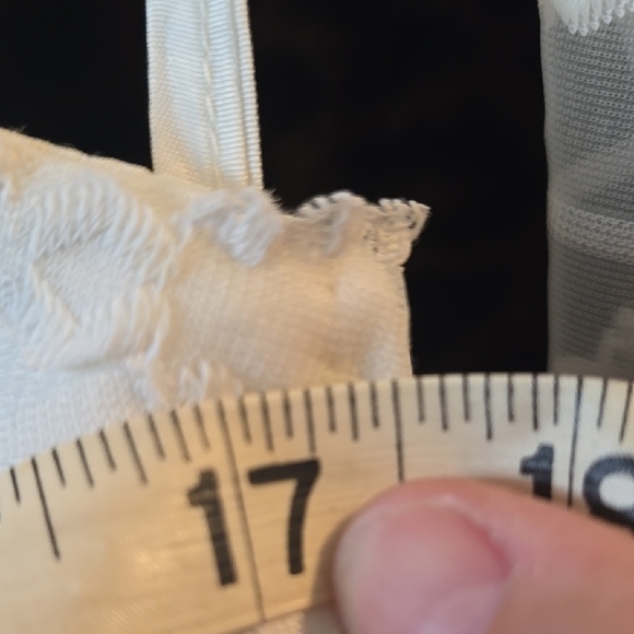 Elegant White Lace Dress - Picture 14 of 15